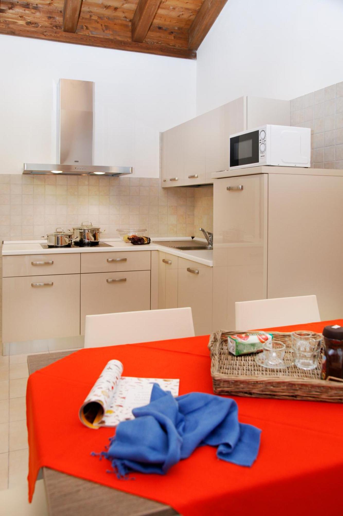 Standard Apartment,1589569305:JPEG